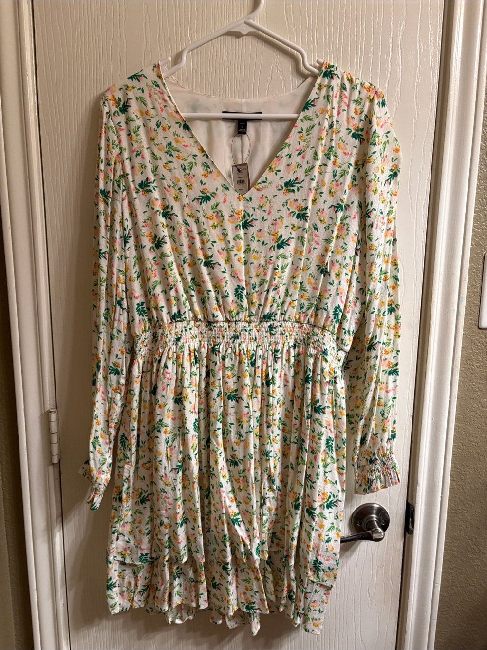 Women’s ' White Floral Smocked Waist Dress